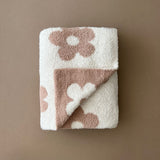Daisy Fuzzy Blanket | Latte