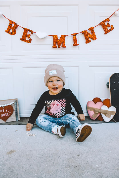 Checkered Heart Eyes | Black Long OR Short Sleeve